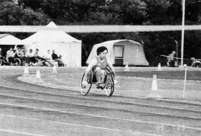 ストークマンデビル大会　10,000m走競技に出場し、銅メダルを獲得した石谷まさ子選手