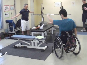 障害者アスリートマルチサポート事業パワーリフティング競技練習会の様子