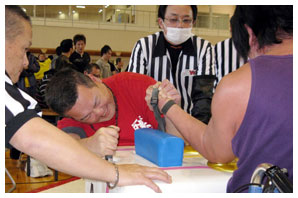 JAWAジャパンオープン車椅子アームレスリング大会